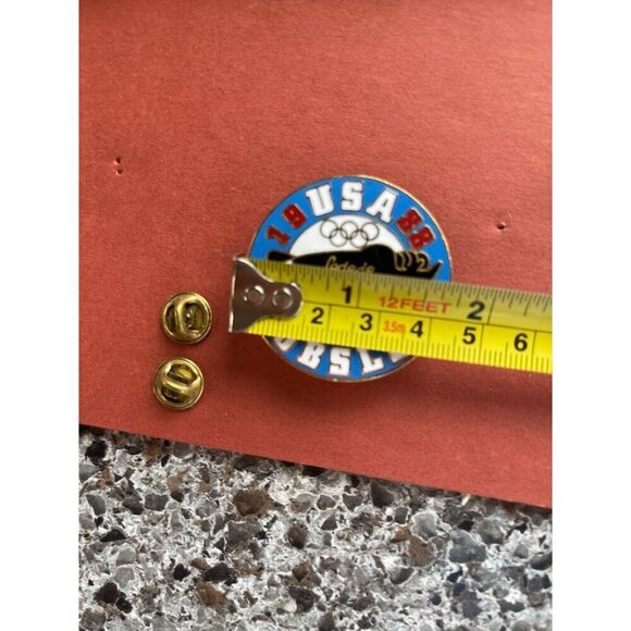 VINTAGE 1988 USA Bobsled Calgary Olympics Collectible Pin - Picture 3 of 4